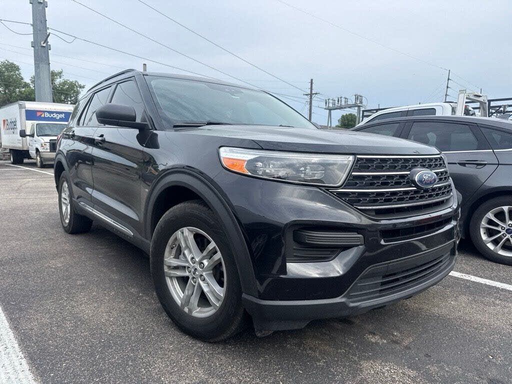 2021 FORD Explorer