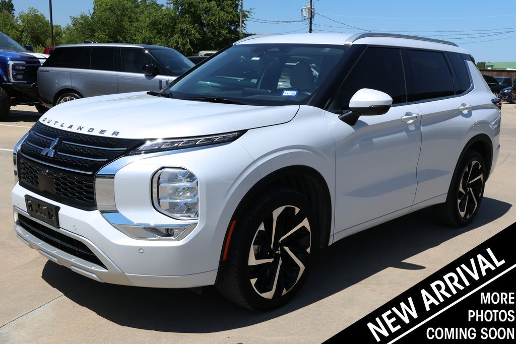 2024 MITSUBISHI Outlander