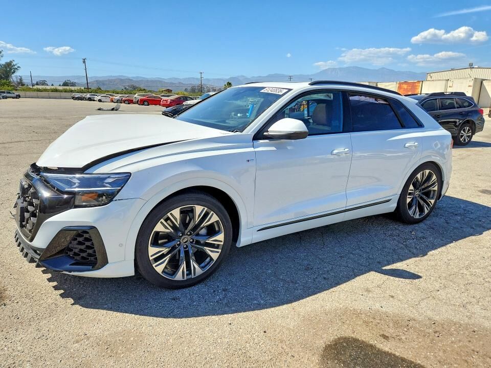 2025 AUDI Q8