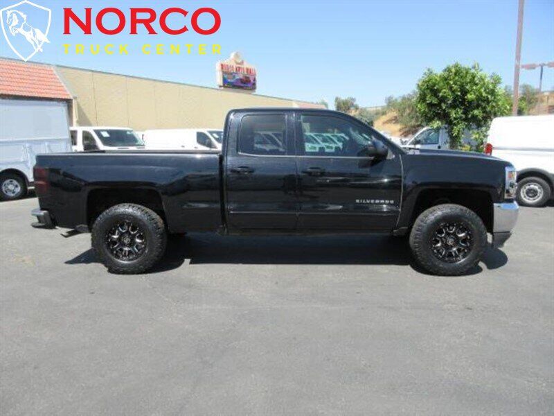 2017 CHEVROLET Silverado