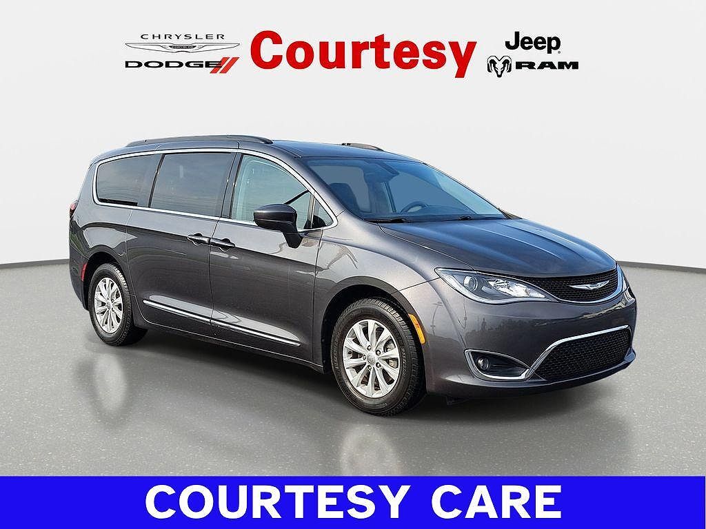 2017 CHRYSLER Pacifica