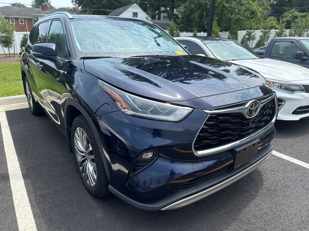 2020 TOYOTA Highlander