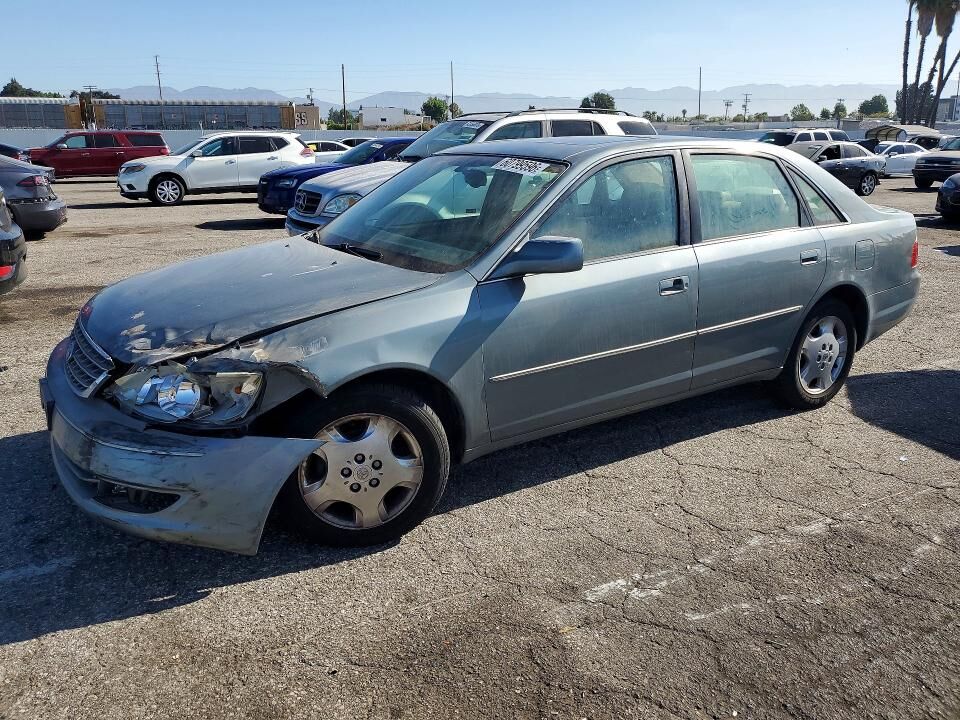 2004 TOYOTA Avalon