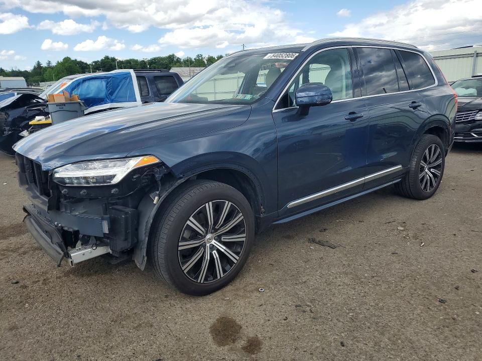 2023 VOLVO XC90