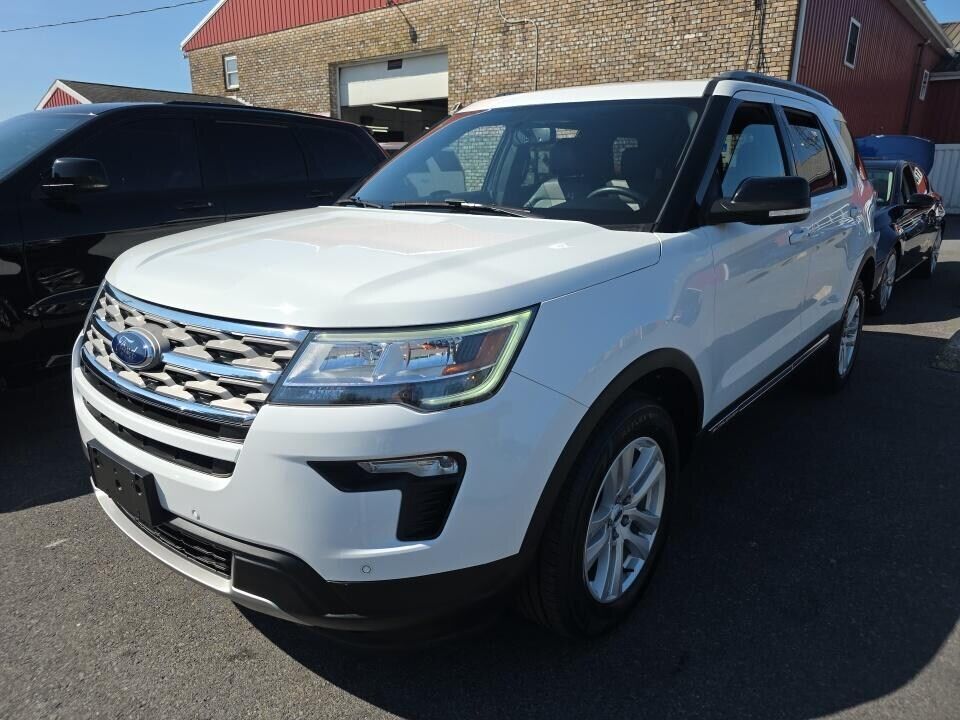 2018 FORD Explorer