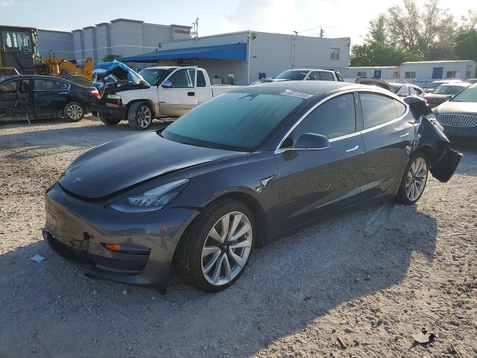 2019 TESLA Model 3