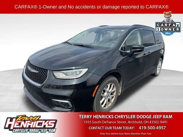 2022 CHRYSLER Pacifica