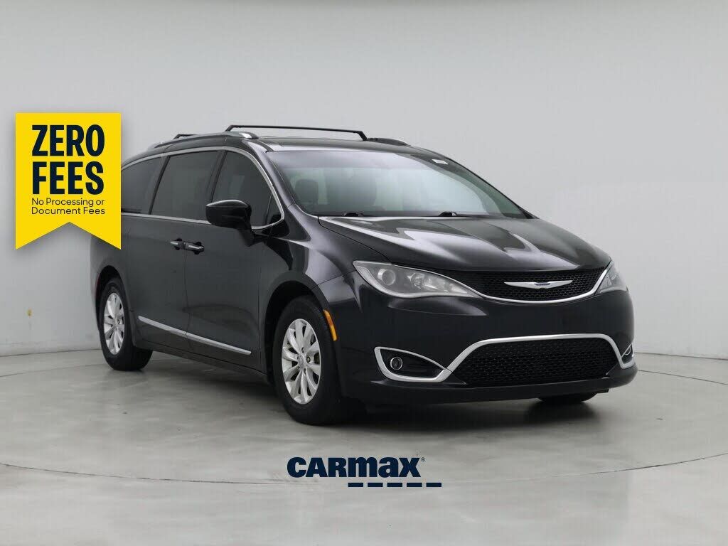 2019 CHRYSLER Pacifica