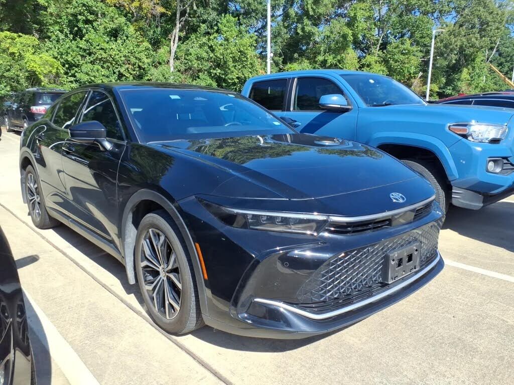 2025 TOYOTA CROWN