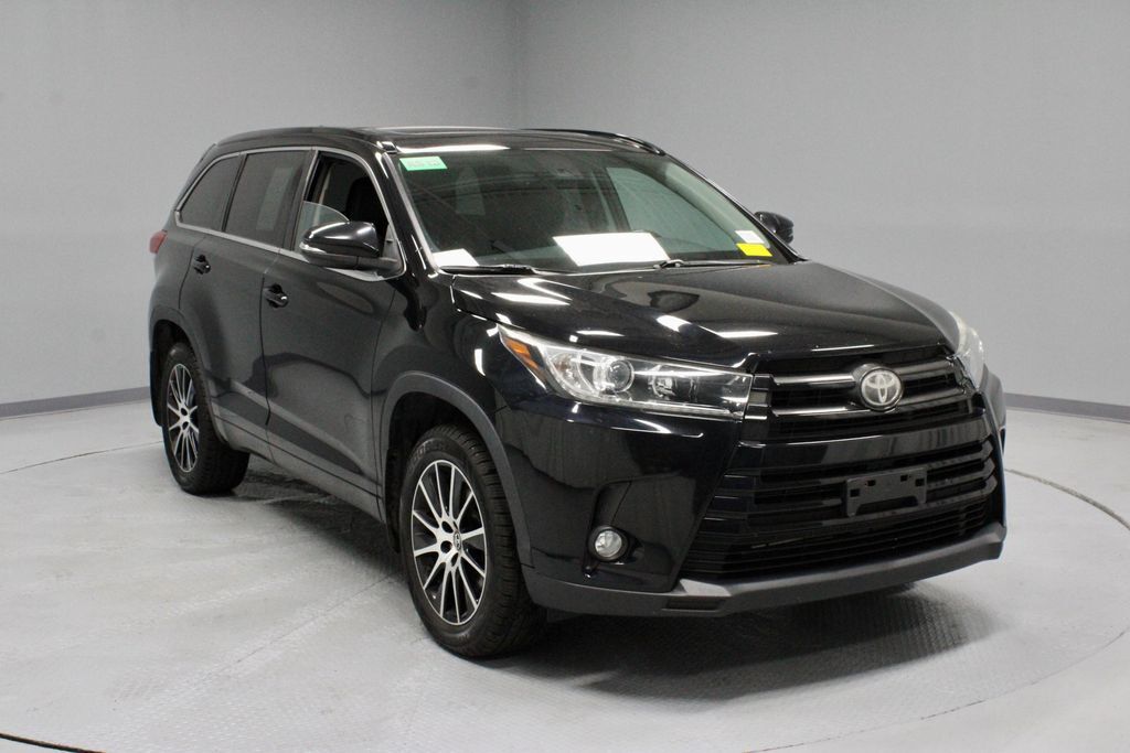 2018 TOYOTA Highlander