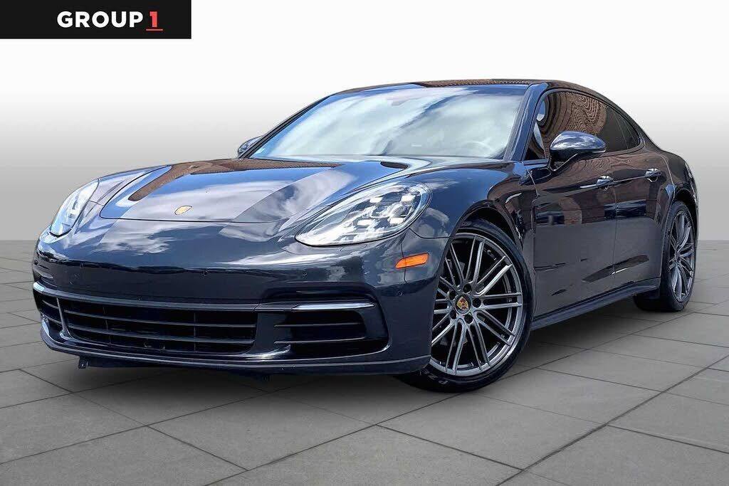 2019 PORSCHE Panamera