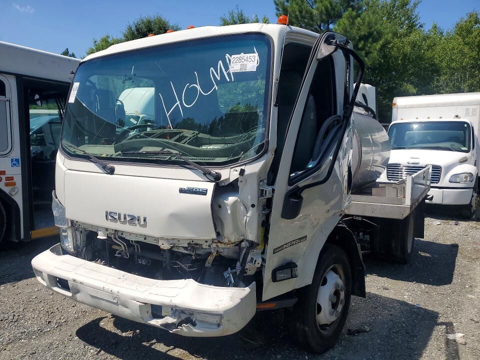 2020 ISUZU NPR-HD