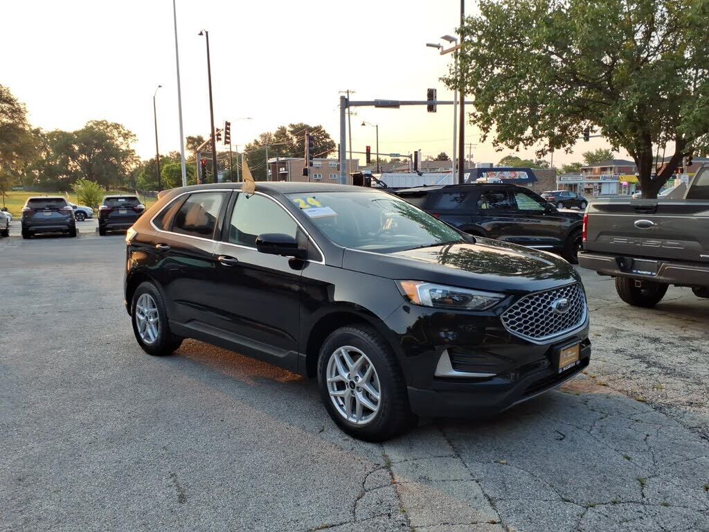 2024 FORD Edge