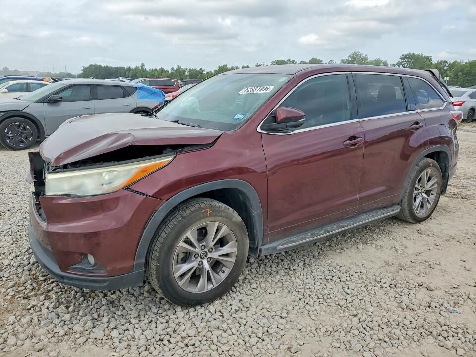2016 TOYOTA Highlander