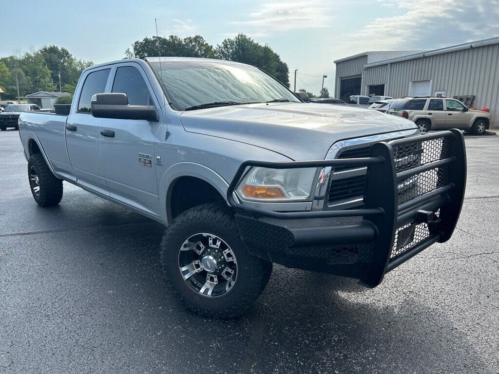 2011 DODGE Ram