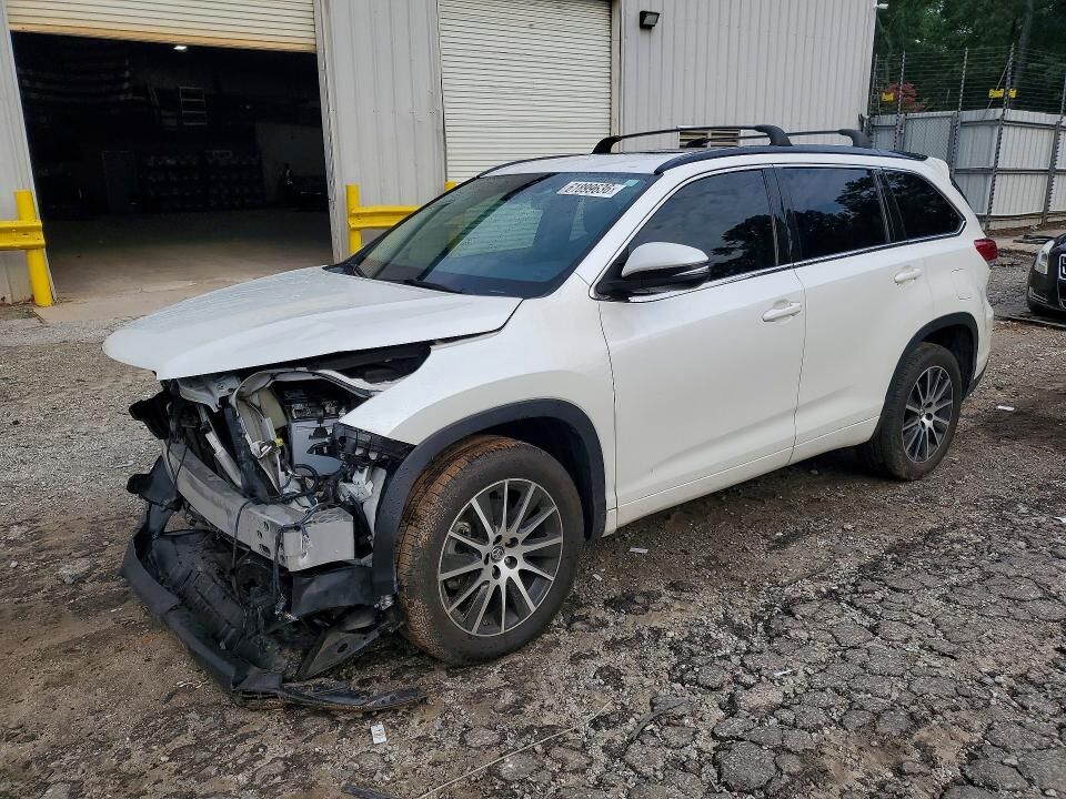 2018 TOYOTA Highlander