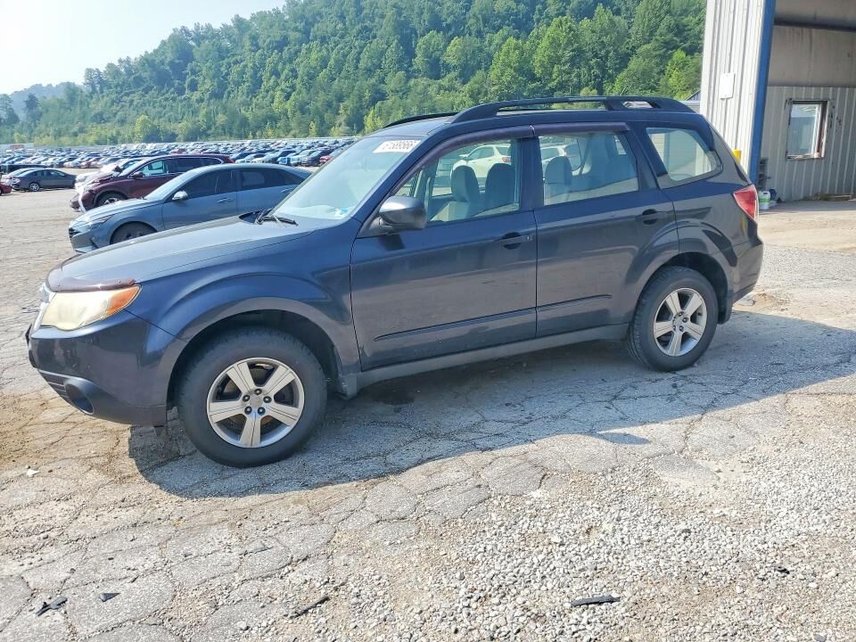 2013 SUBARU Forester