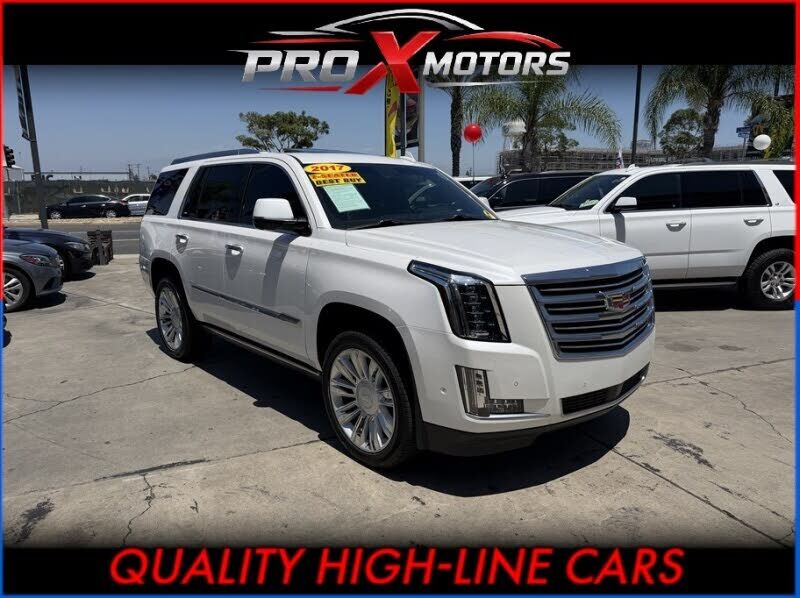 2017 CADILLAC Escalade