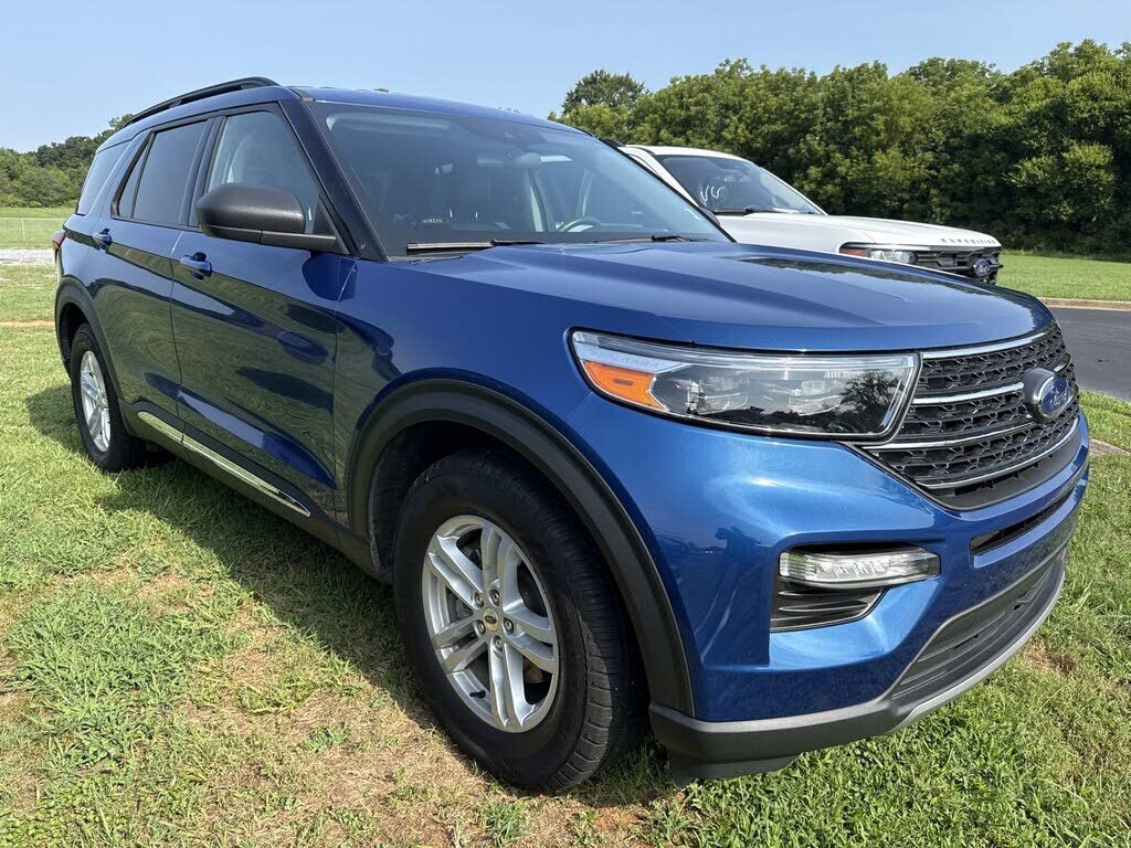 2022 FORD Explorer