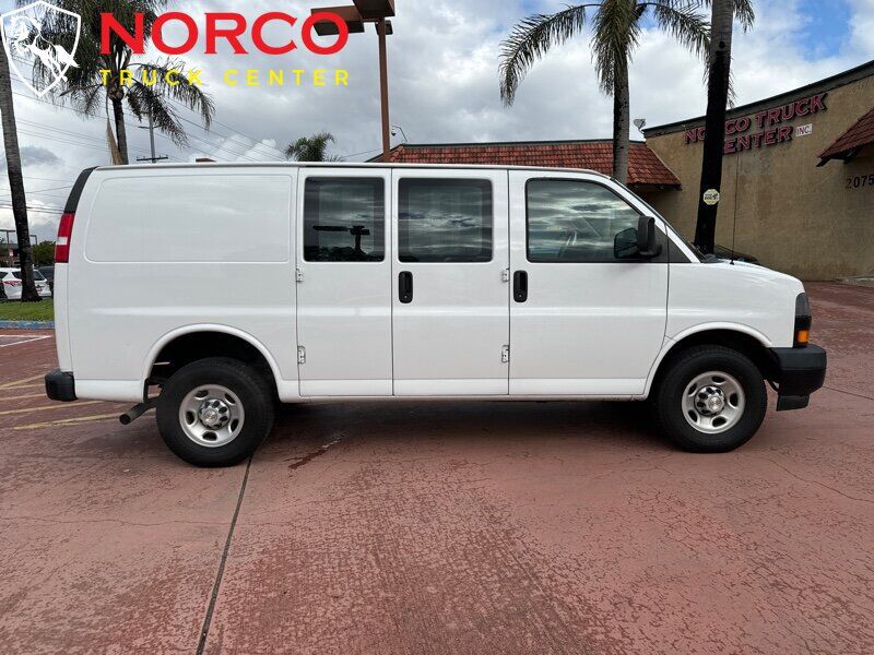 2021 CHEVROLET Express
