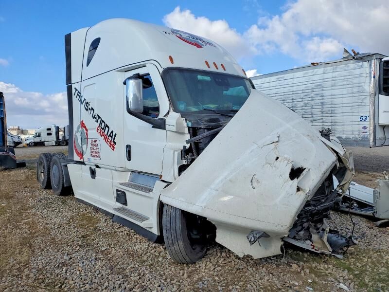 2024 FREIGHTLINER Cascadia