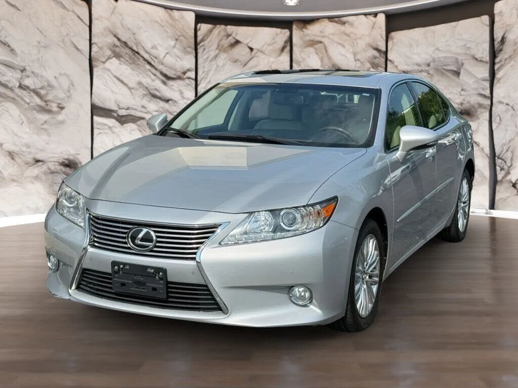 2013 LEXUS ES