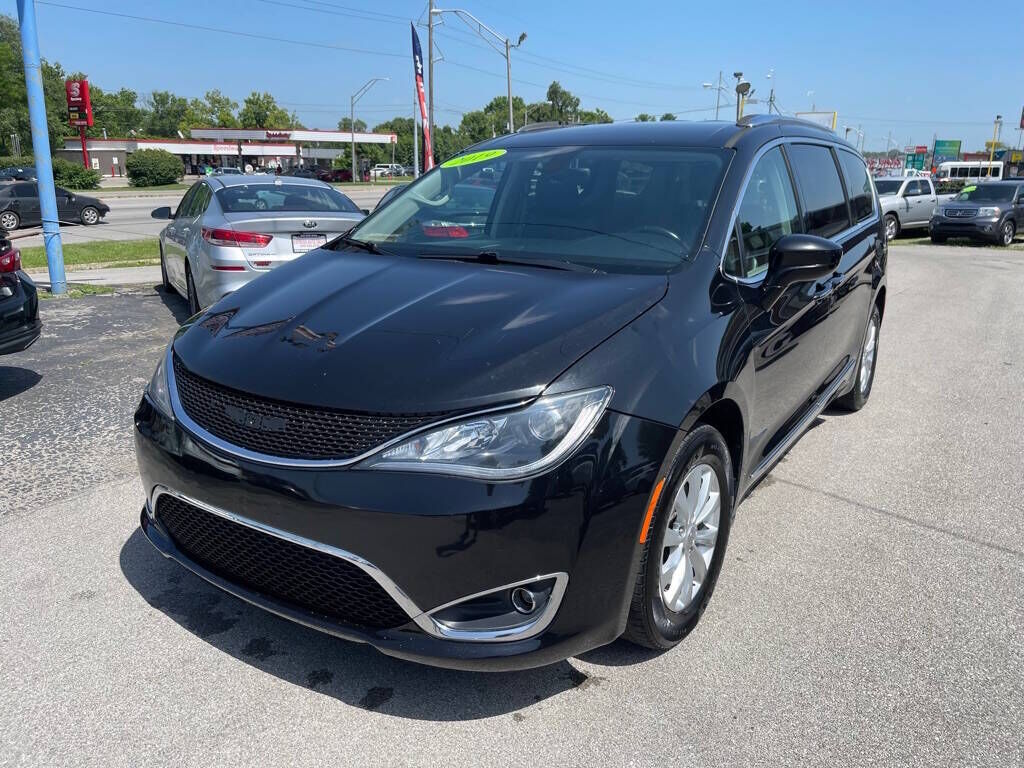 2019 CHRYSLER Pacifica
