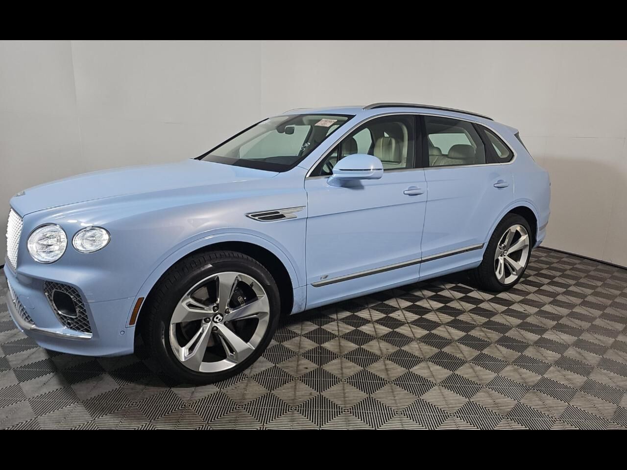 2021 BENTLEY Bentayga V8