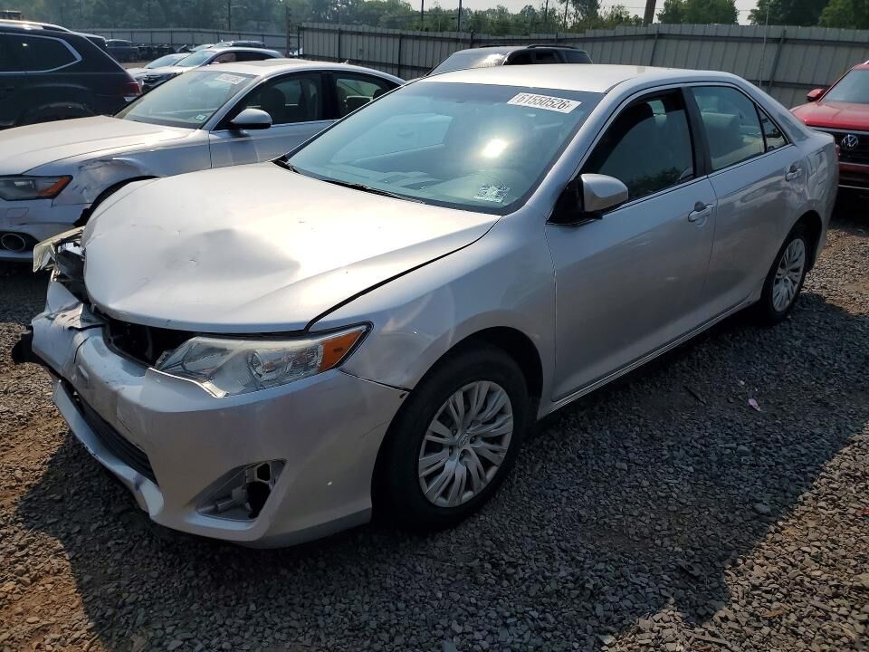 2013 TOYOTA Camry