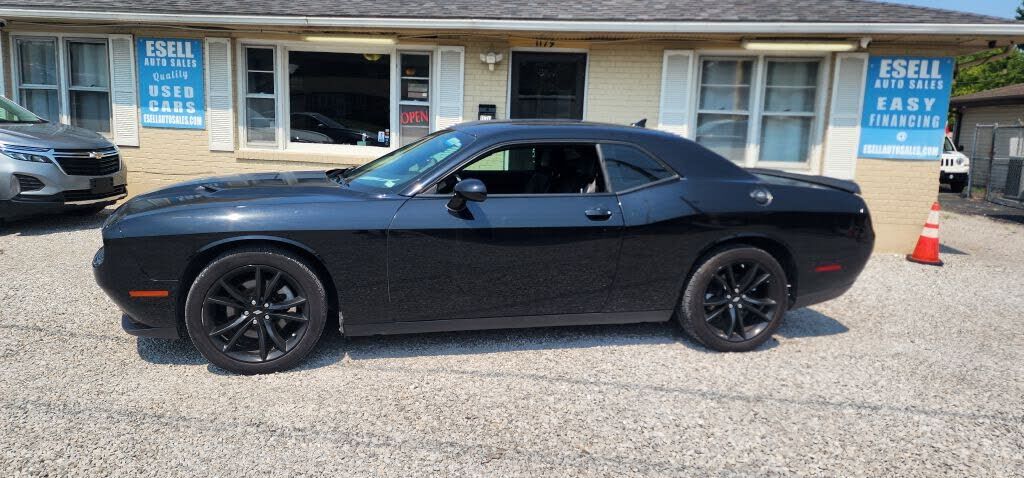 2017 DODGE Challenger