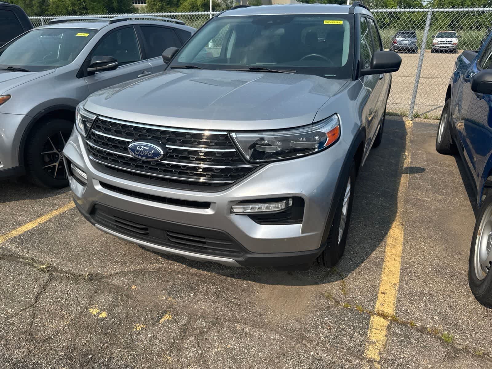 2021 FORD Explorer