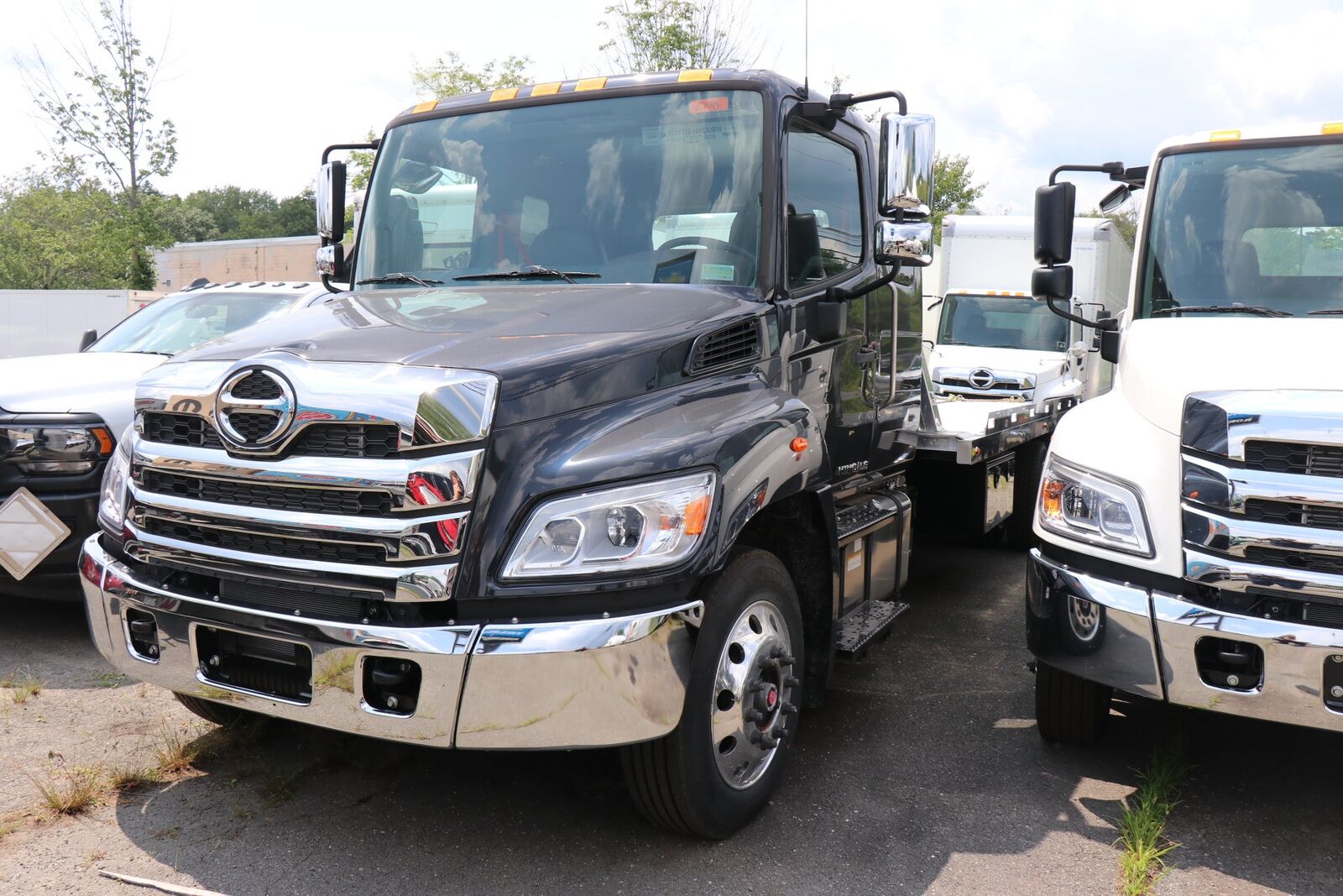 2027 HINO L6
