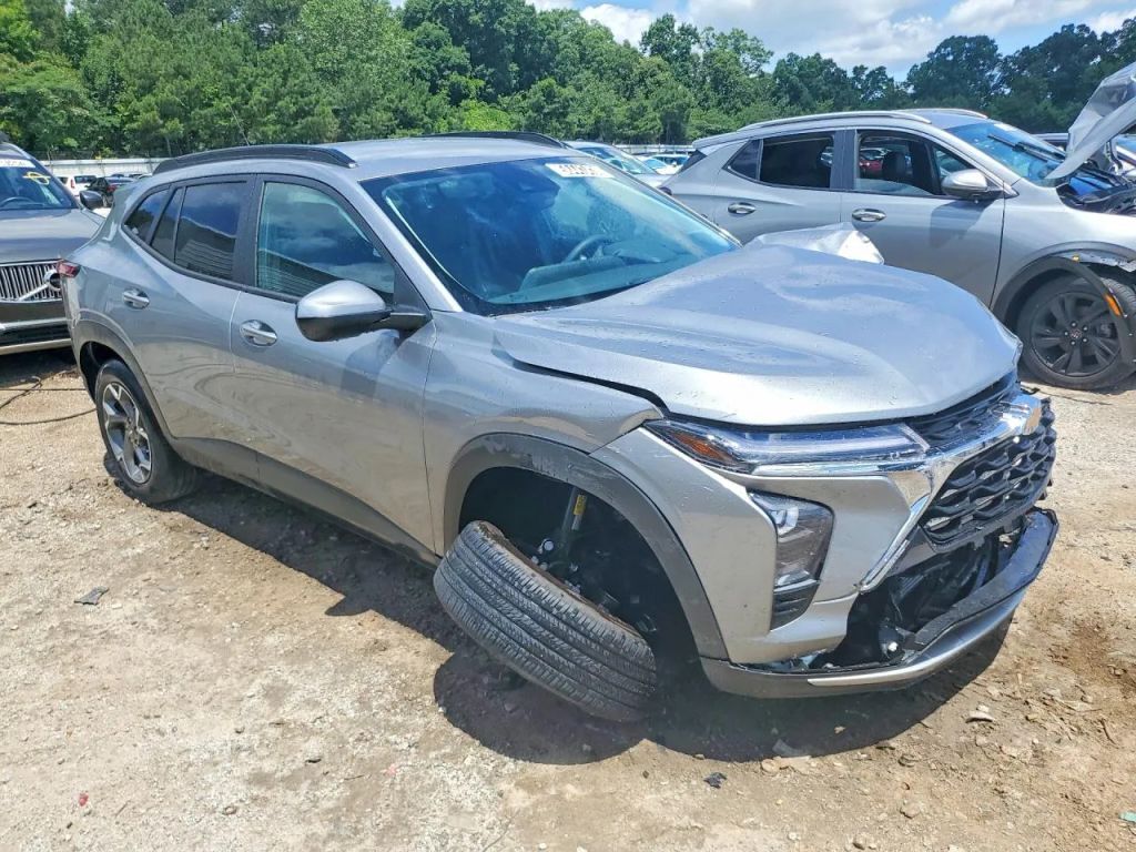 2026 CHEVROLET Trax