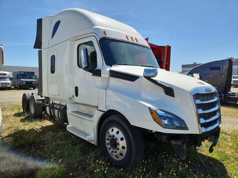 2020 FREIGHTLINER New Cascadia 126" Sleepercab