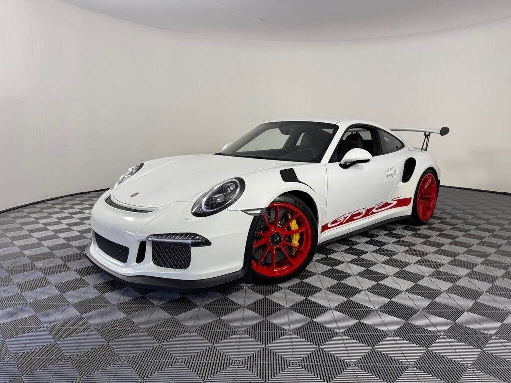 2016 PORSCHE 911