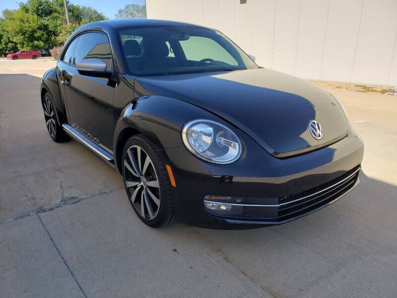 2012 VOLKSWAGEN Beetle