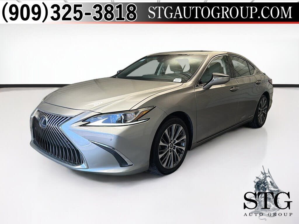 2020 LEXUS ES