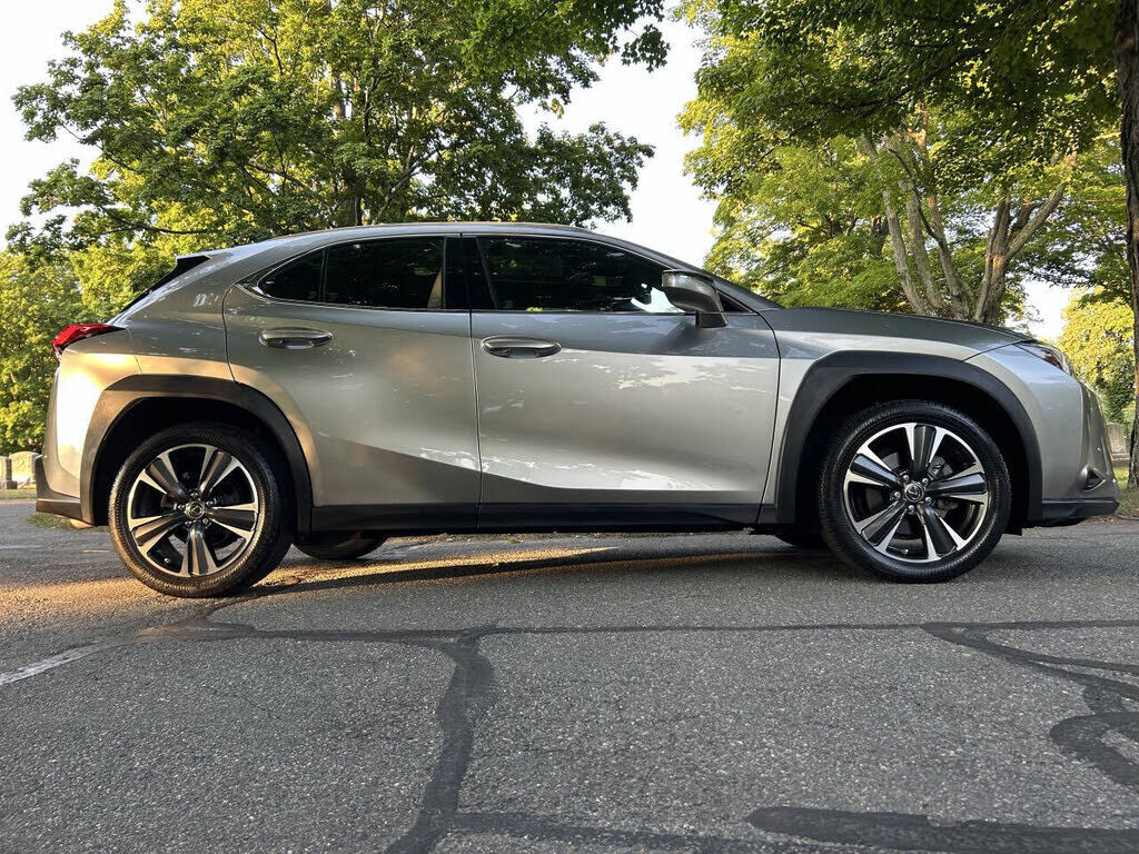 2019 LEXUS UX