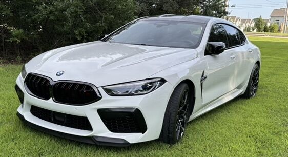 2021 BMW M8