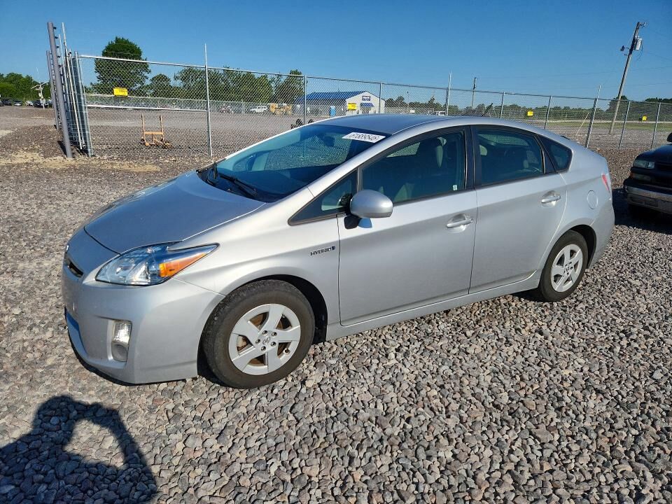 2011 TOYOTA PRIUS