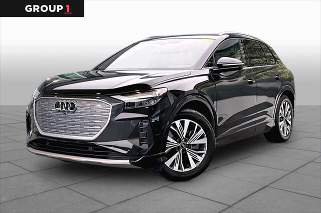 2023 AUDI Q4