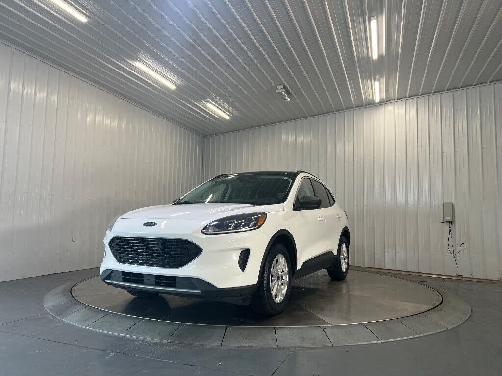 2022 FORD Escape