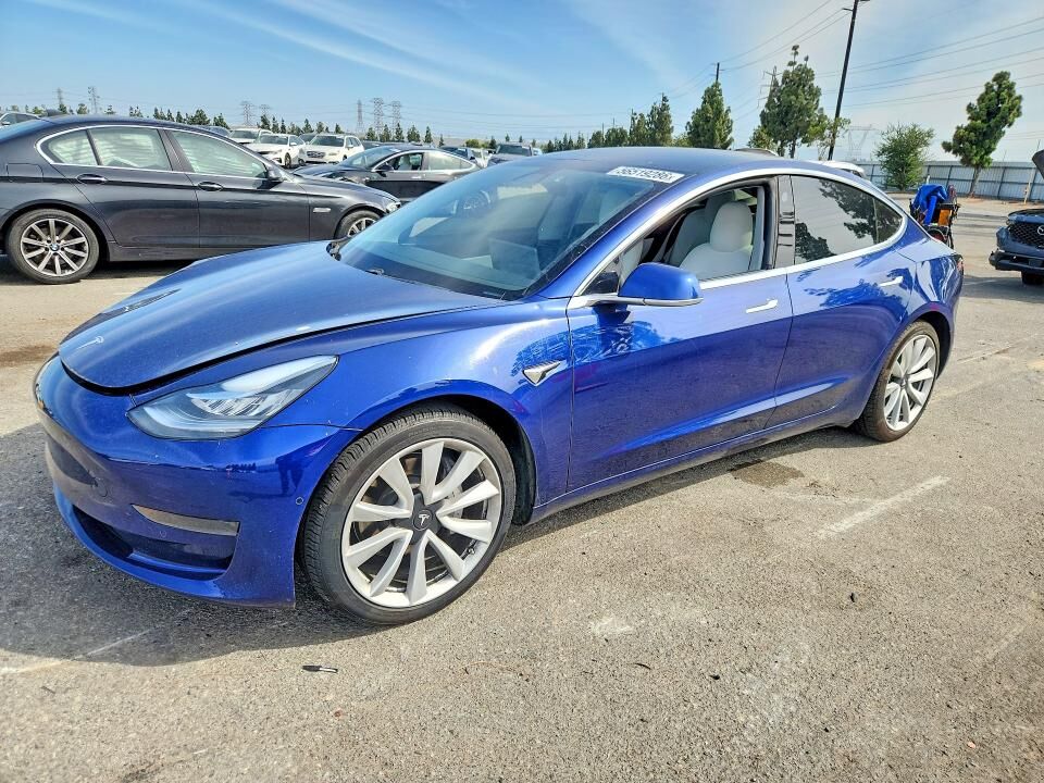 2020 TESLA Model 3