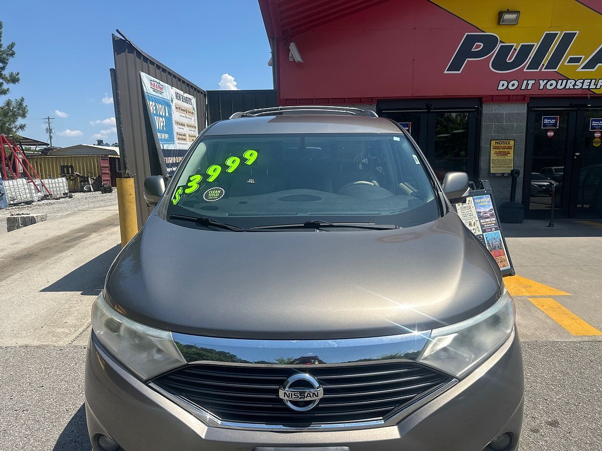 2015 NISSAN Quest