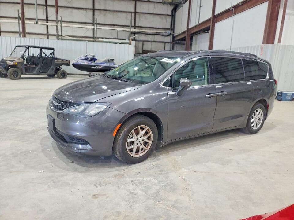 2021 CHRYSLER Voyager