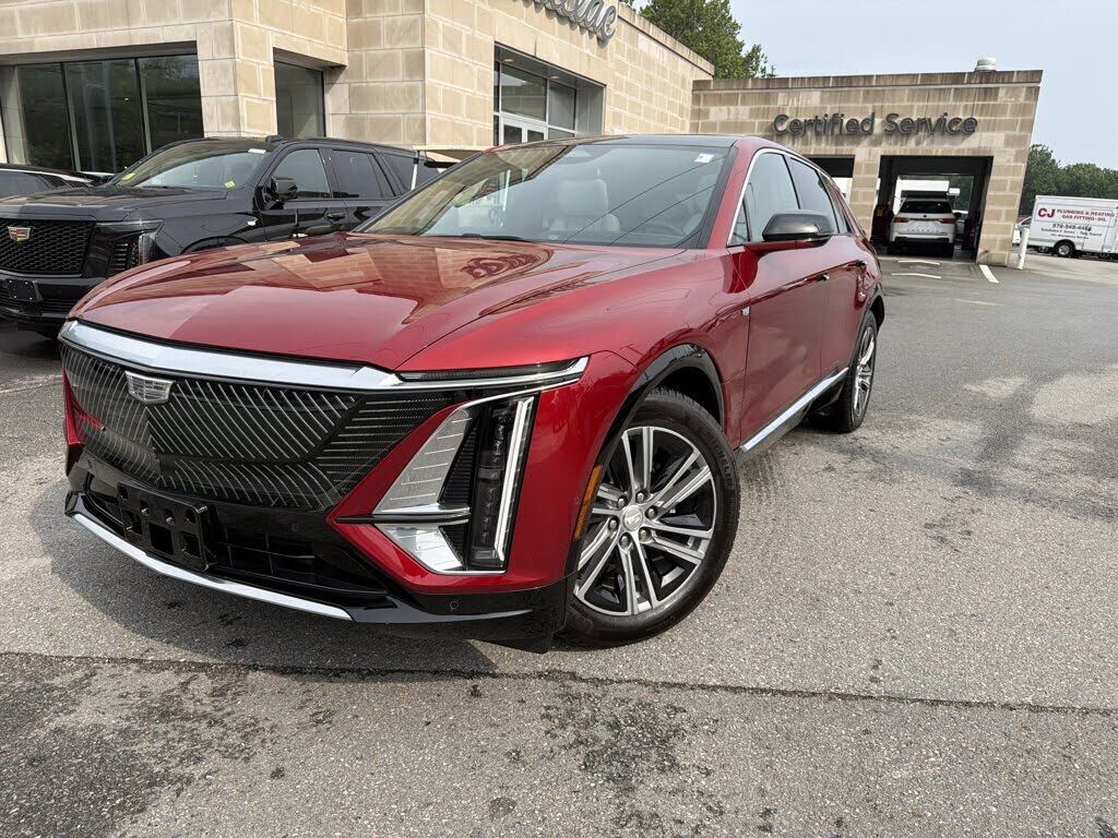 2024 CADILLAC Lyriq