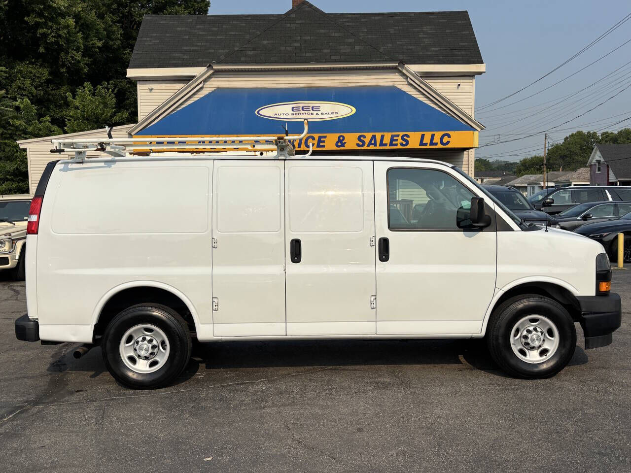 2019 CHEVROLET Express