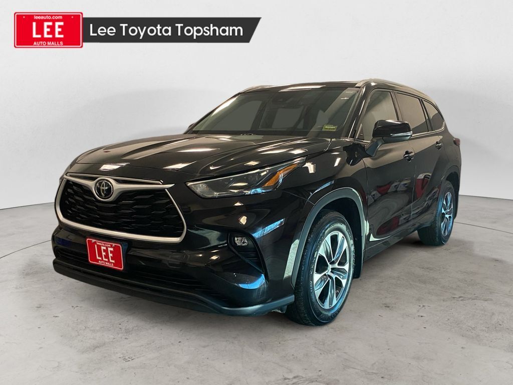 2022 TOYOTA Highlander