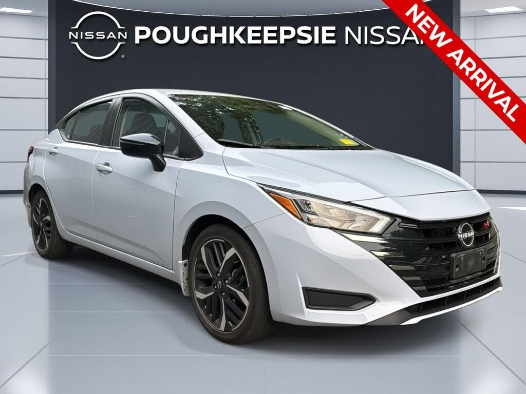 2023 NISSAN Versa