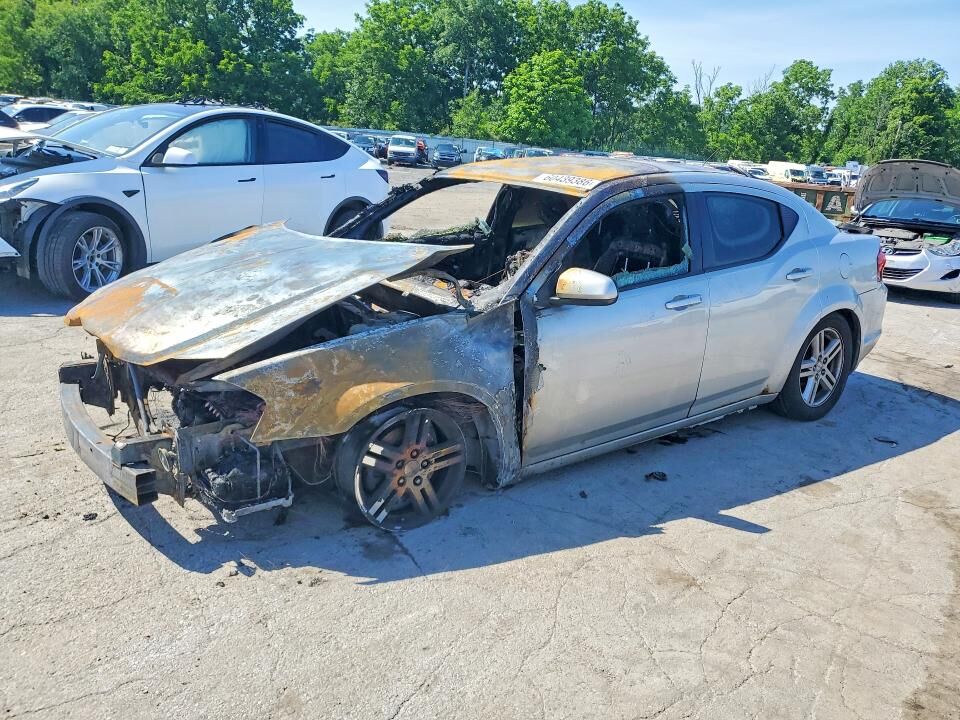 2012 DODGE Avenger